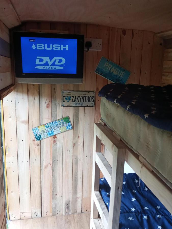 Orchard Meadow Shepherd Huts Leek-Buxton-Ashbourne Upper Elkstone Exterior photo